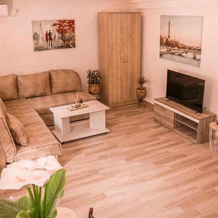 Apartmani Dumezic Bar Εξωτερικό φωτογραφία