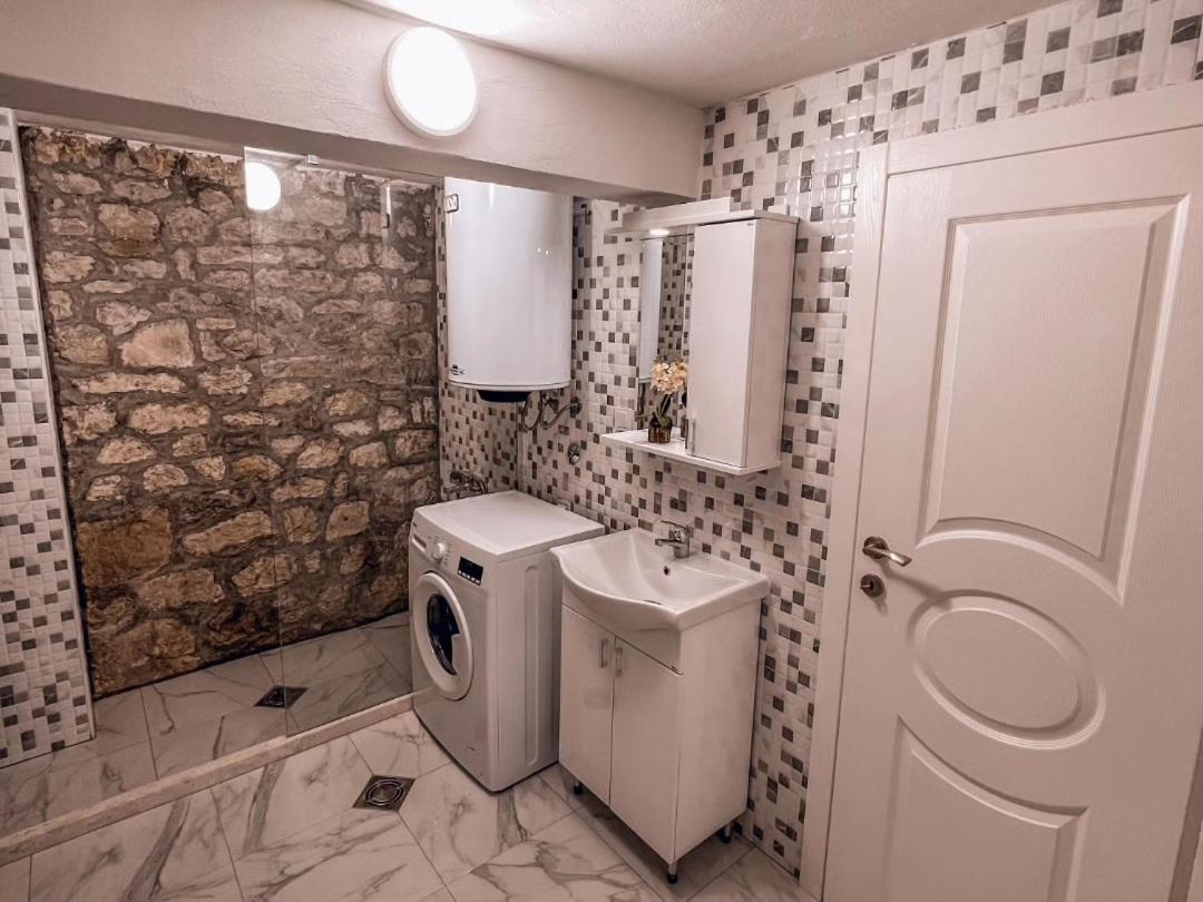 Apartmani Dumezic Bar Δωμάτιο φωτογραφία