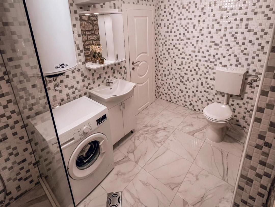 Apartmani Dumezic Bar Δωμάτιο φωτογραφία
